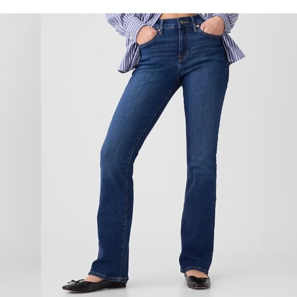 Gap Mid Rise Baby Boot Jeans with Washwell - Picture 1 of 5